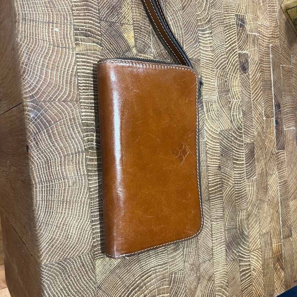 Patricia Nash Leather Wristlet